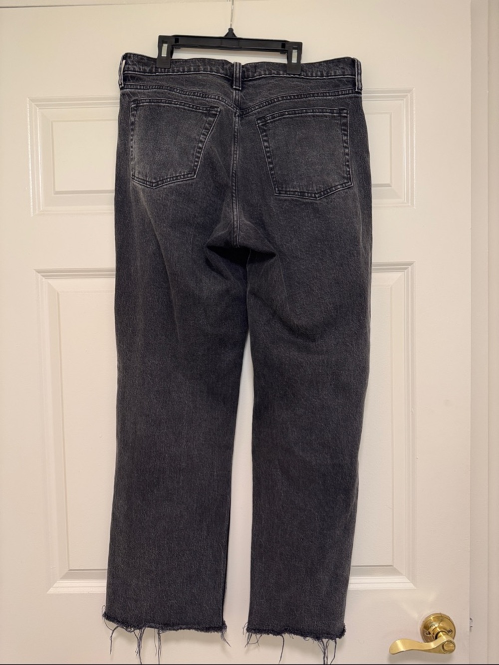 Abercrombie & Fitch Women's Washed Black Straight-Leg Jeans- The Baggy Low Rise - Picture 3 of 3